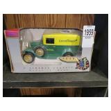 FORD MODEL A VAN TRUE VALUE GREEN THUMB