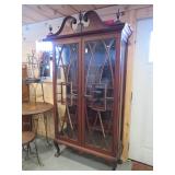 2 DOOR MAHOGANY CABINET CLAW & BALL FEET W/ KEY