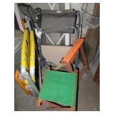 2 CAMPING STOOLS 2 FOLDING LAWN CHAIRS