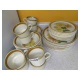 MIKASA STONE MANOR DISHES 'INVITATION' S/8**