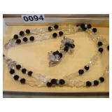 VINTAGE COSTUME JEWELRY NECKLACE / EARRINGS