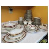 NORITAKE CHINA 'RUEETA' S/12 + SERVING PCS