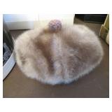 LADIES FUR HAT & COLLAR