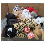 dogs / cats beanie babies