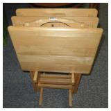 4 tv trays w/stand