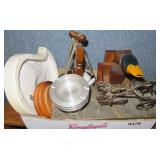 bx - ashtrays, nutcracker, etc