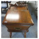 pine lift top end table