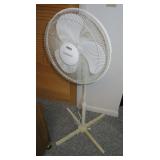 holmes pedestal fan