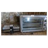 BLACK & DECKER TOASTER OVEN, PIZZELLE MAKER