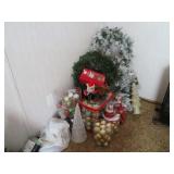 CHRISTMAS BULBS, WREATHS, SNOW GLOBES