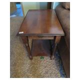 ONE DRAWER END TABLE 18' X 28' X 23'