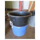 BLUE / BLACK PLASTIC TUBS