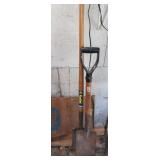 2 SPADE SHOVELS