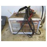 SCHAUER BATTERY CHARGER 6/12V