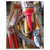 BXLT GARDENING ITEMS