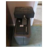 LOCKING CASH BOX W/KEY, SENTRY SAFE NO KEY**