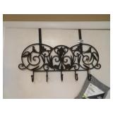 METAL OVER THE DOOR HOOK W/BIRDS