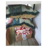 BX FALL PILLOWS, THROWS