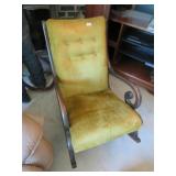 ROCKING CHAIR