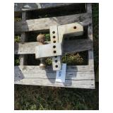 ALUMINUM ADJUSTABLE HITCH-MISSING PINS