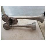 VINTAGE AIR HORN