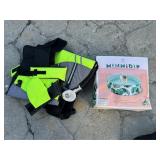 MINNIDIP DOG POOL, 2 DOG LIFE JACKETS