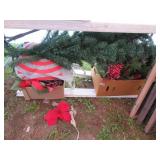 CHRISTMAS TREE, 2 BXS GREEN GARLAND