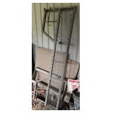 WESTERN STYLE TAILGATE AND PUSH BAR