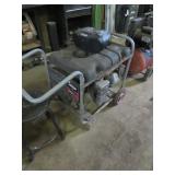 BRIGGS AND STRATTON 8250WATT GENERATOR