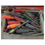 BXLT OF SCREW DRIVERS