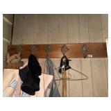 COAT RACK WITH 5 HORSE HEADS