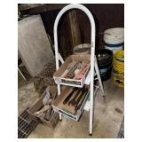 2 STEP FOLDING STOOL