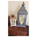 2 Candle Holders