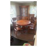 Round Oak Table w/24in Leaf and Pressback Chairs