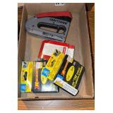 Craftsman stapler w/ staples