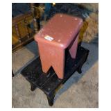 2 foot stools