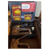 Staple guns, staples