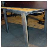 Wooden table 39ï¿½ square