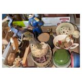 Bxlt miscellaneous knickknacks