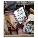 Box of miscellaneous, wooden and other decorative
