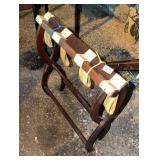 Early suitcase Stand