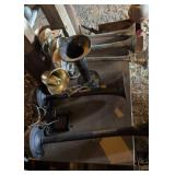 4 vintage automobile horns