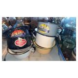 7 childrenï¿½s enamelware & graniteware chamber