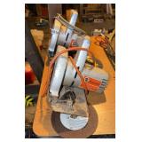 2 B&D 7 1/4ï¿½ circular saws