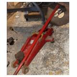 Hydraulic floor jack - works