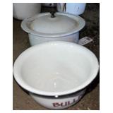 2 New enamelware chamber pots one lid