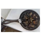 VINTAGE CAST IRON MUFFIN PAN HEARTS CENTER STAR