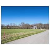 4.17 Acres m/l w/ Barn - Tract 12