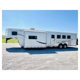 Custom Hoosier Maverick Horse Trailer