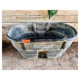 Rubbermaid 100 Gallon Watering Trough